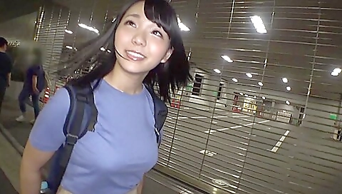 巨乳の女子大生がハメ撮りに挑戦乳を揺らして肉棒の感触に酔いしれる