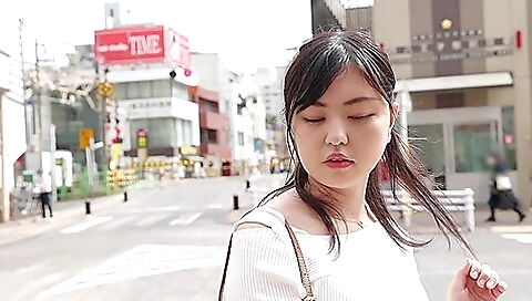 元グラビアアイドルの素人妻が登場!性欲旺盛のエッチな三十路奥さんをハメ倒す 元グラビアアイドルの素人妻が登場!性欲旺盛のエッチな三十路奥さんをハメ倒す